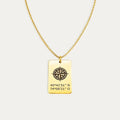 Collar Chapa en Plata Dorada Personalizada con Coordenadas Compass